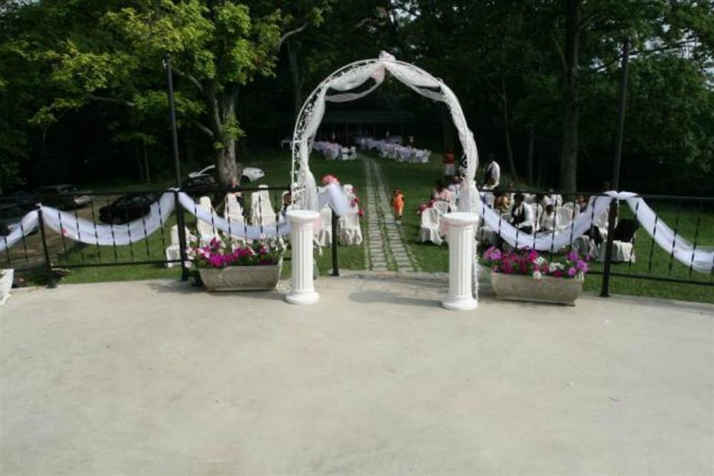 Six Acres Bed And Breakfast 신시내티 외부 사진